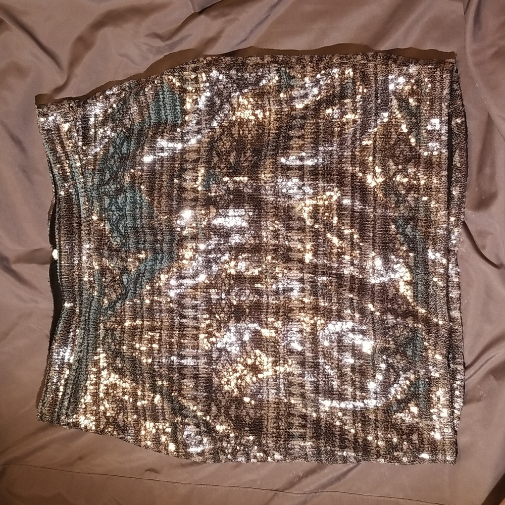 NWOT Silver Sequin Charlotte Russe Mini Skirt
